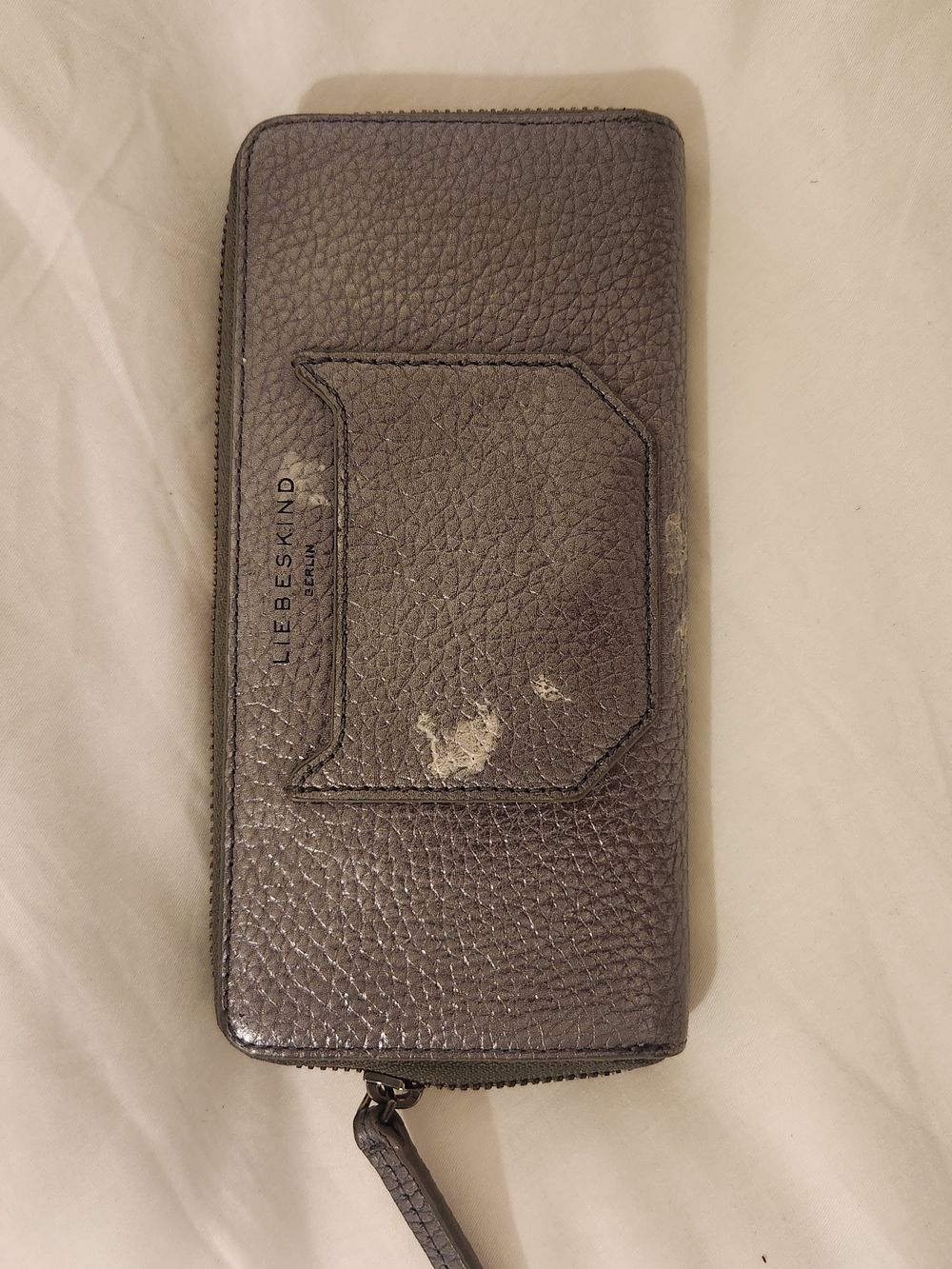 Liebeskind Berlin Zip Wallet in Metallic Gray